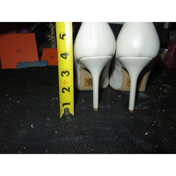 Express Cream Patent Leather Removable Chain Embellished Closure pumps size 7 - Picture 5 of 15